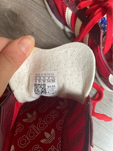 38,5 Beden kırmızı Renk adidas ayakkabı