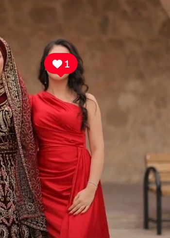 Uzun Kırmızı Drapeli Düğün Elbisesi