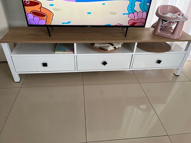 Televizyon Ünitesi