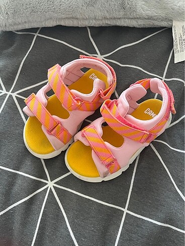 Camper 23 numara cırtcırtlı sandalet