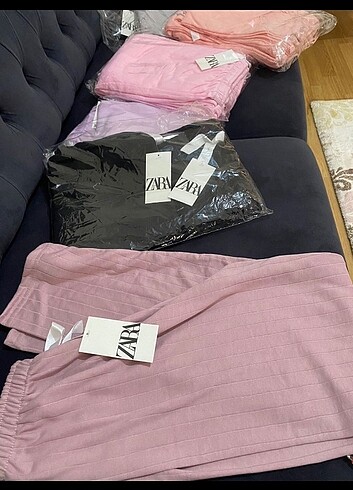 Zara Zara pijama renkleri var bdden sorunuz