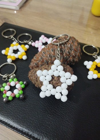 Boncuklu Beyaz Yıldız Anahtarlık - Görsel 3