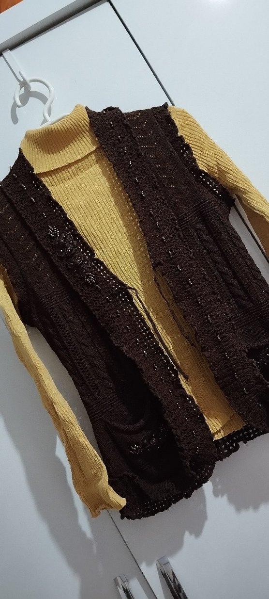 Kahverengi Nakışlı Örgü Bohem Yelek - Görsel 3