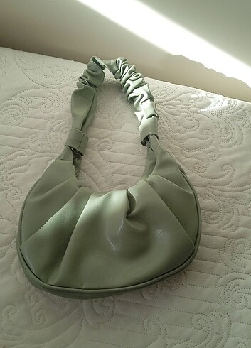 Mint yeşili baget çanta 