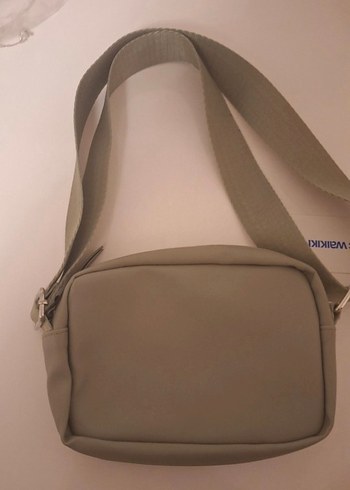 yeşil Deri Görünümlü Kadın Bel Çantası - Görsel 4