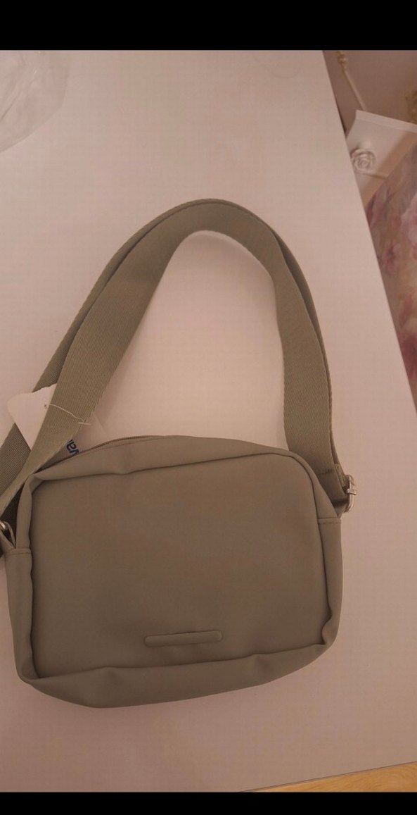 yeşil  Deri Görünümlü Kadın Bel Çantası - Görsel 2