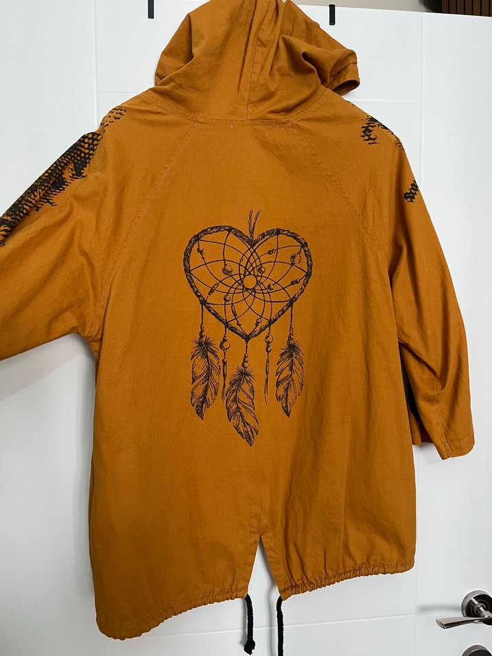 Kapüşonlu Baskılı Hardal Sarısı Yağmurluk - Görsel 2