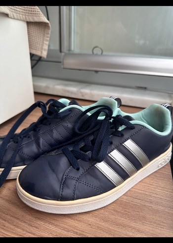 Lacivert Kadın Spor Ayakkabı Adidas