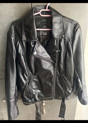 Kadın Siyah Parlak Deri Biker Ceket