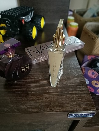 xl Beden Avon atraction parfüm