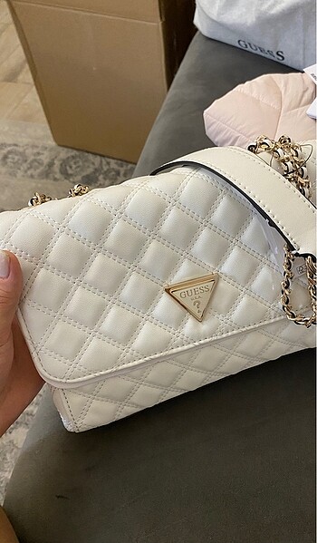 Guess Çanta