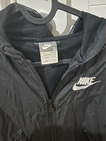 xs Beden Nike Kapüşonlu Yağmurluk Ceket