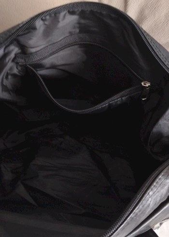 Siyah Deri Fermuarlı Kadın Çantası - Görsel 5