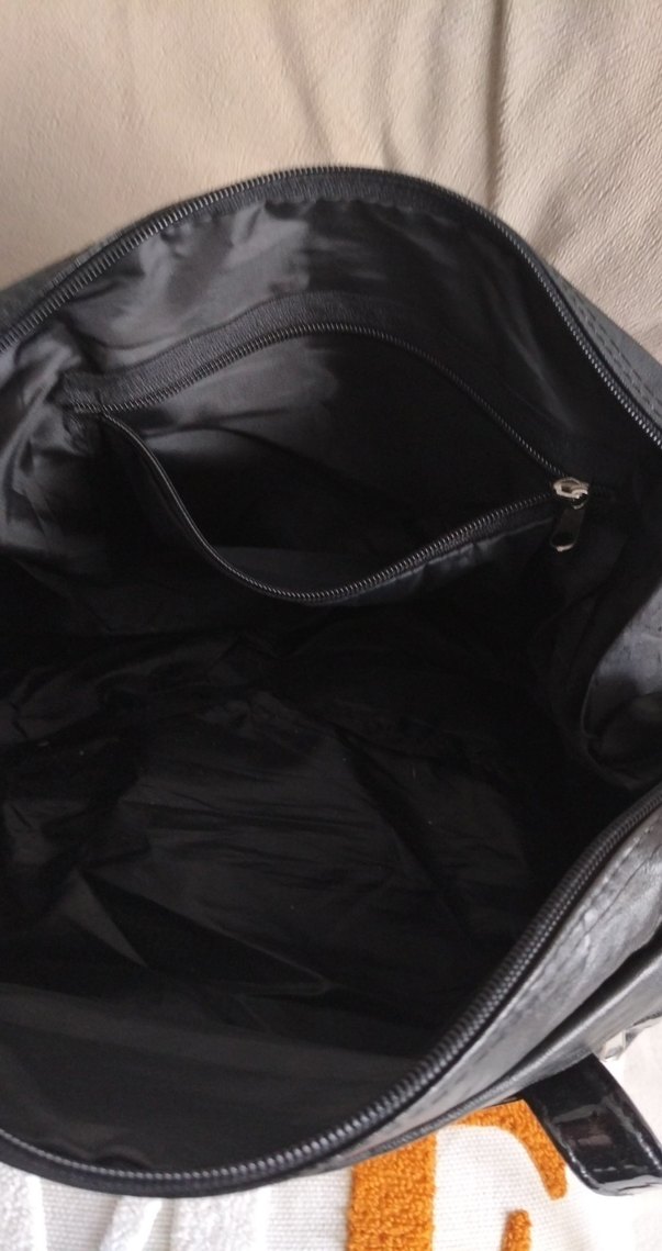 Siyah Deri Fermuarlı Kadın Çantası - Görsel 5