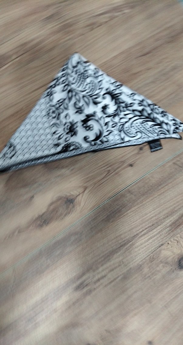 Siyah Beyaz Desenli Eşarp/Fular - Görsel 4