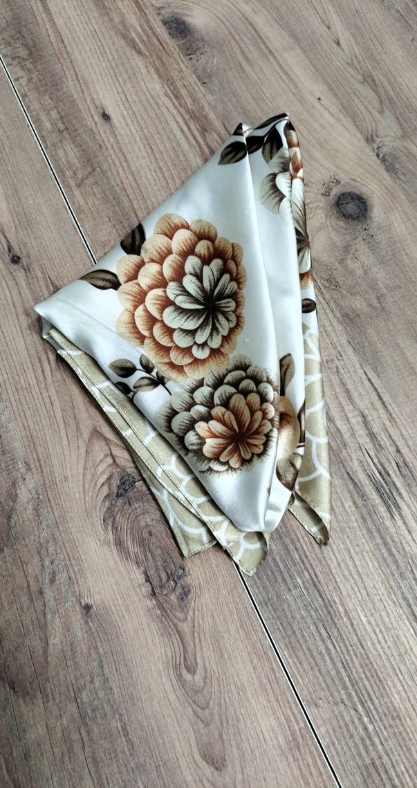 Çiçek Desenli Kadın Eşarp/Fular - Görsel 5