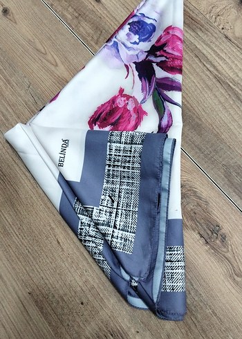 Çiçek Desenli Bohem Kadın Eşarp - Görsel 4