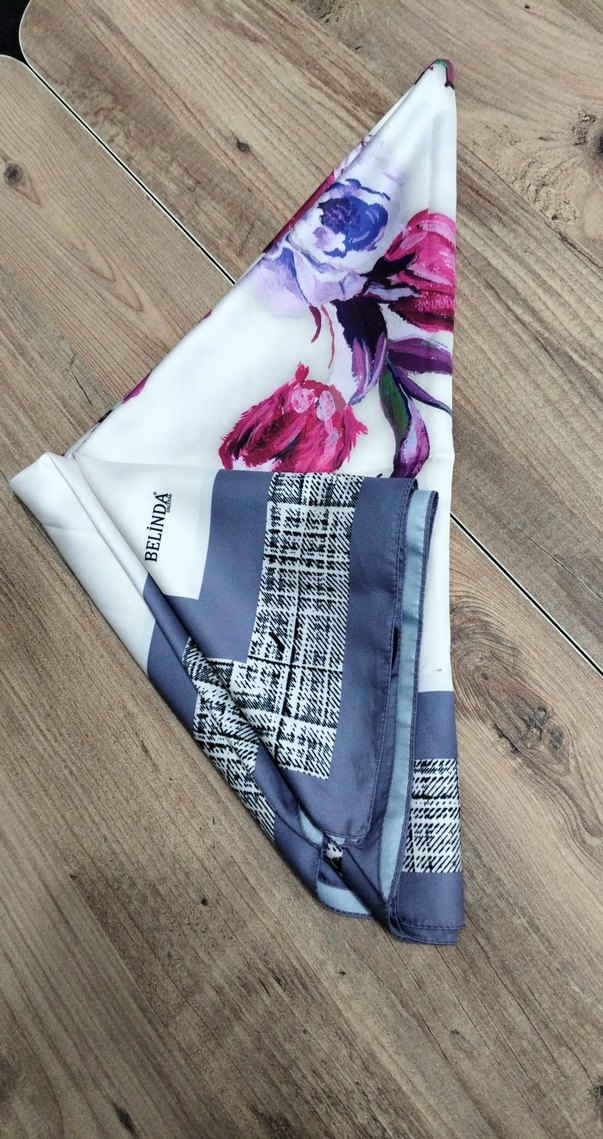 Çiçek Desenli Bohem Kadın Eşarp - Görsel 4