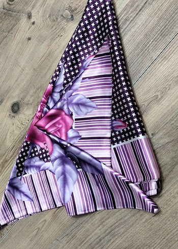 Mor Pileli Kadın Eşarp - Görsel 2