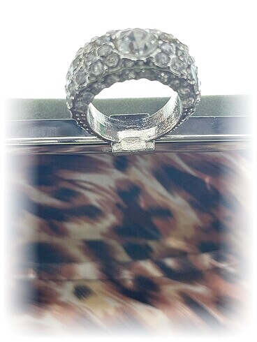 Beden PreLoved Clutch / Portföy %70 İndirimli.
