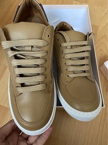 Burberry sneaker