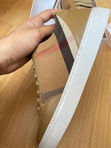 38 Beden Burberry sneaker