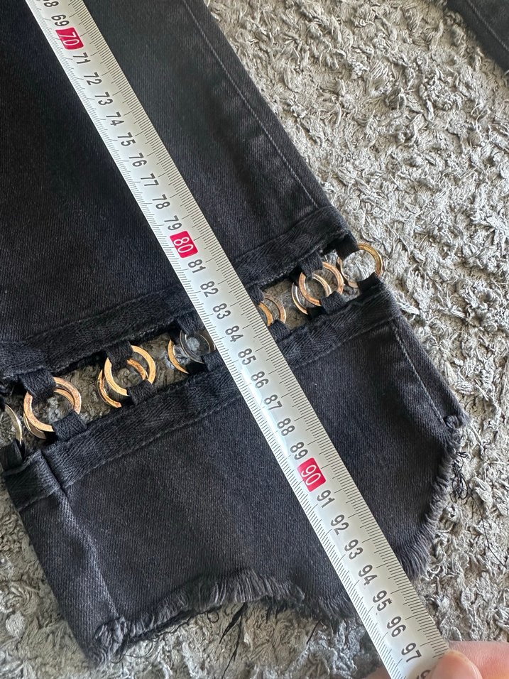 Tokalı Siyah Nakışlı Kadın Kot Pantolon - Görsel 5