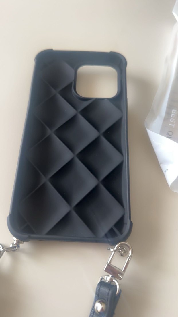 Kilitli Siyah Street Wear Telefon Kılıfı 14 pro Max  - Görsel 3