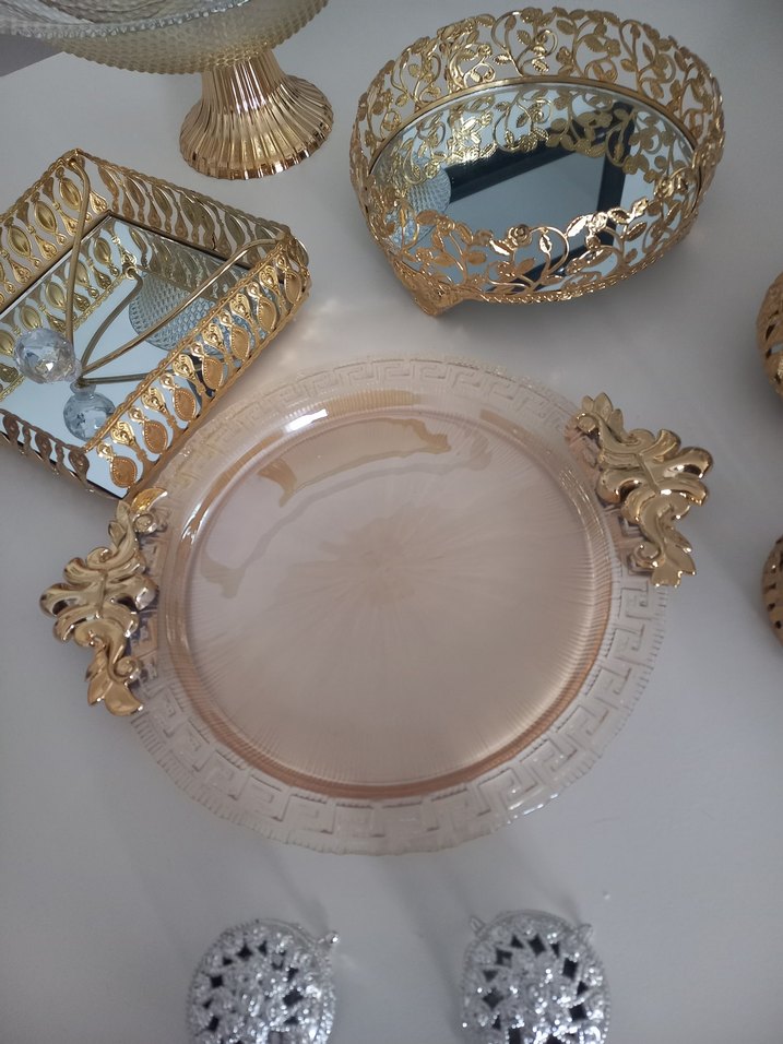 Altın Renkli Bohem Nakışlı Sofra Seti - Görsel 3