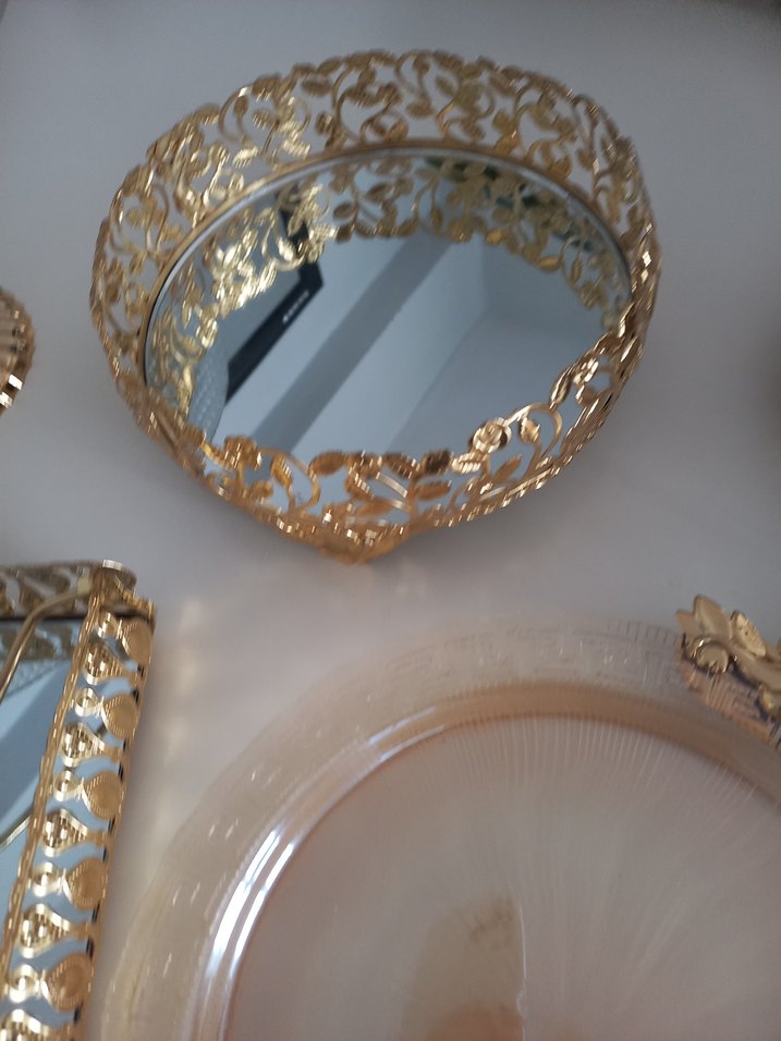 Altın Renkli Bohem Nakışlı Sofra Seti - Görsel 4