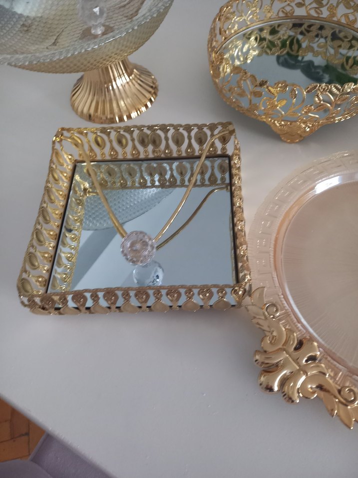 Altın Renkli Bohem Nakışlı Sofra Seti - Görsel 5