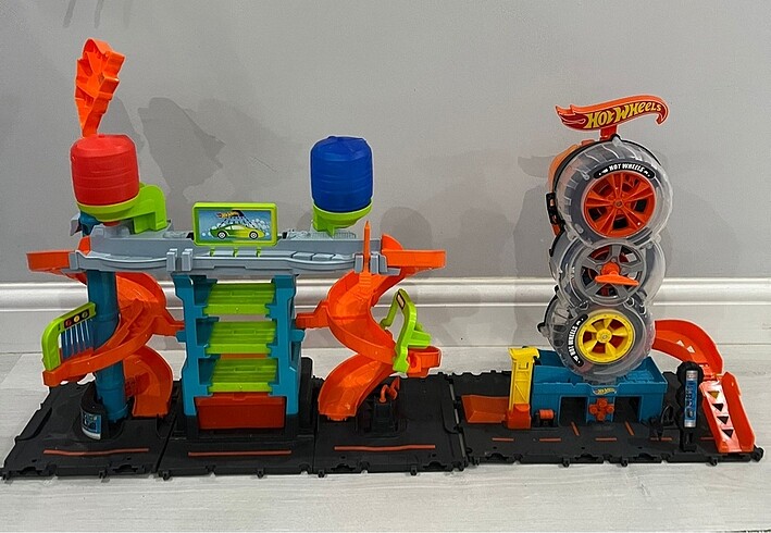  Beden Hot Wheels