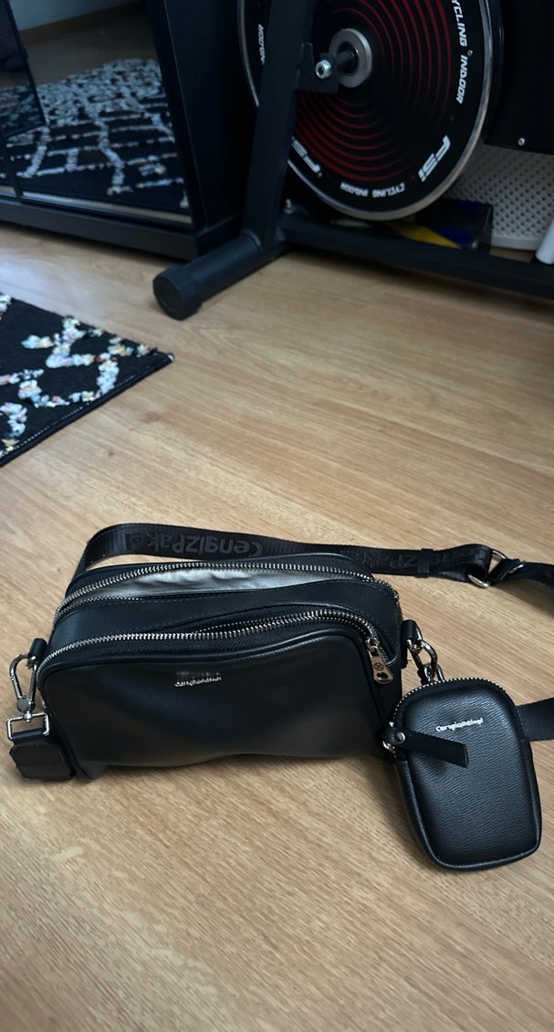 Siyah Deri Fermuarlı Kadın Çapraz Çanta - Görsel 2