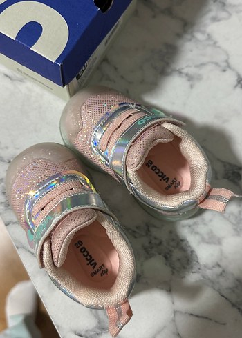 Kız Çocuk Pembe Cırt Cırtlı ışıklı Spor Ayakkabı - Görsel 3