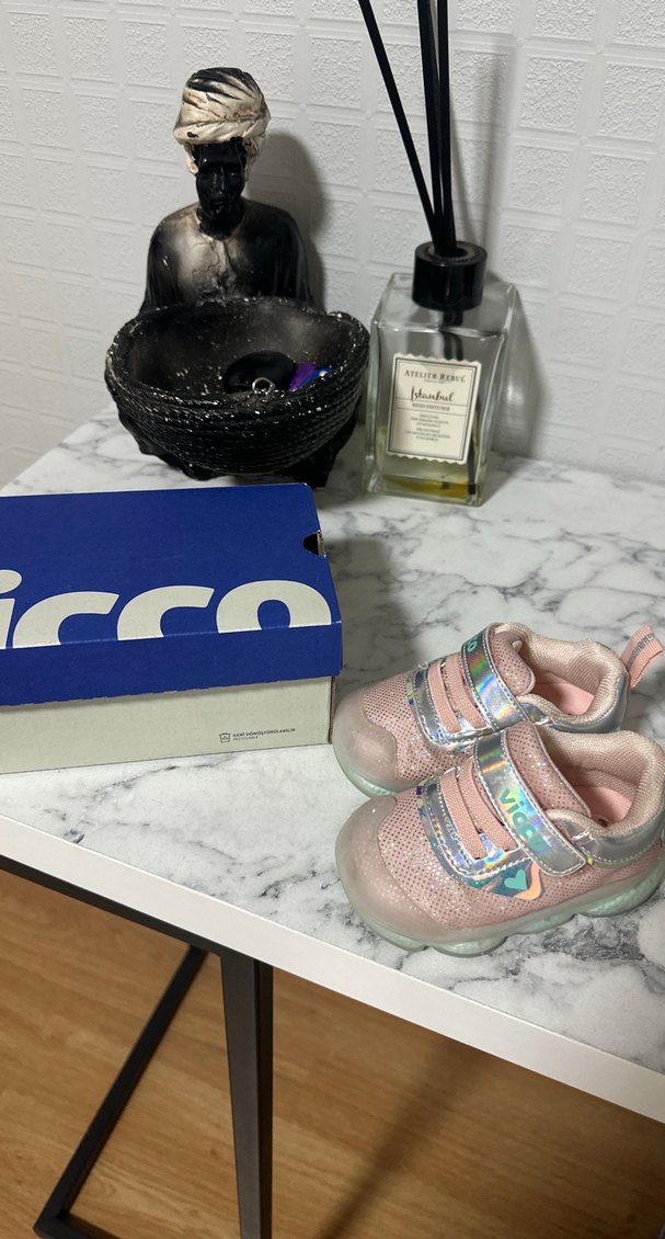 Kız Çocuk Pembe Cırt Cırtlı ışıklı Spor Ayakkabı - Görsel 2