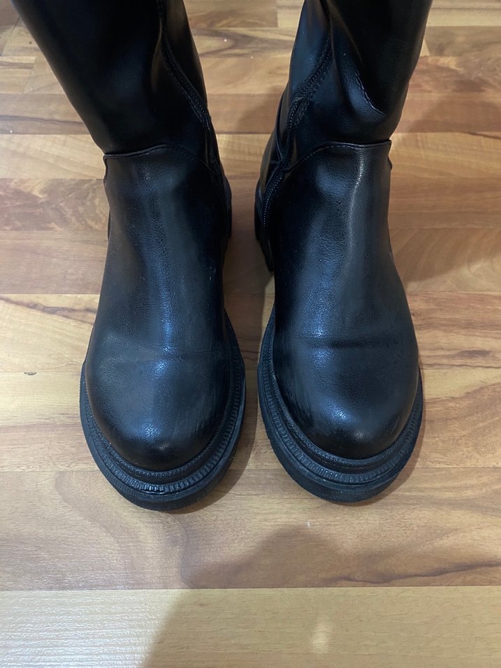 Kadın Siyah Deri Çizme - Görsel 3