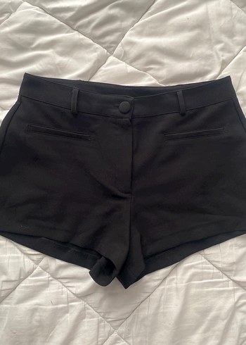 Düğmeli Siyah Kadın Mini Şort - Görsel 2