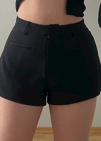 Düğmeli Siyah Kadın Mini Şort - Görsel 3