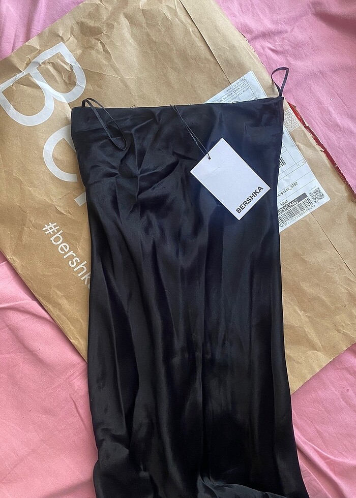 Bershka uzun saten Elbise - Görsel 2