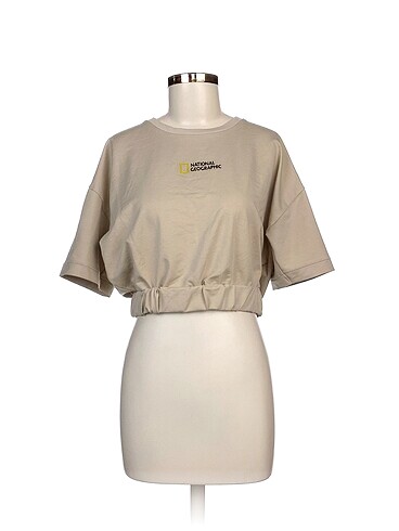 National Geographic T-shirt %70 İndirimli.