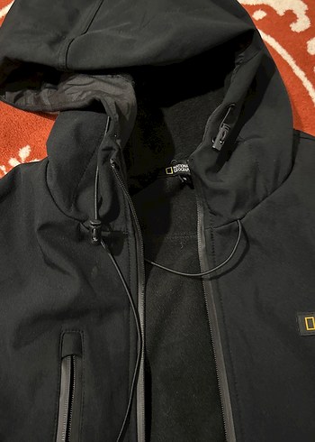 Fermuarlı Siyah Kapüşonlu içi polar mont - Görsel 3