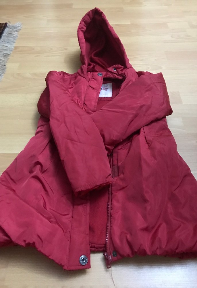 Kız Çocuk Kırmızı Fermuarlı Kapüşonlu Mont - Görsel 2