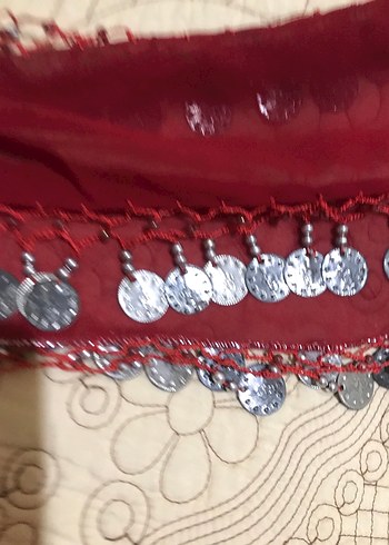 Zincir Detaylı Parlak Kırmızı Bohem Kadın Fuları - Görsel 3