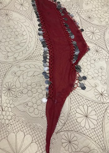 Zincir Detaylı Parlak Kırmızı Bohem Kadın Fuları - Görsel 5