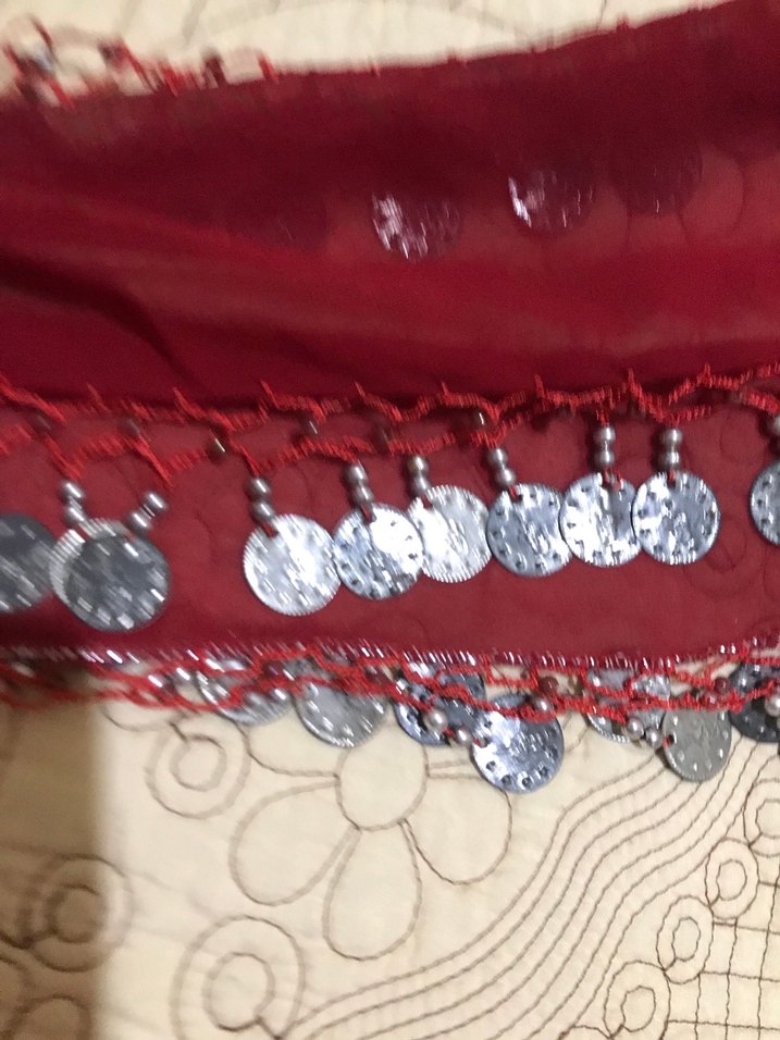 Zincir Detaylı Parlak Kırmızı Bohem Kadın Fuları - Görsel 3