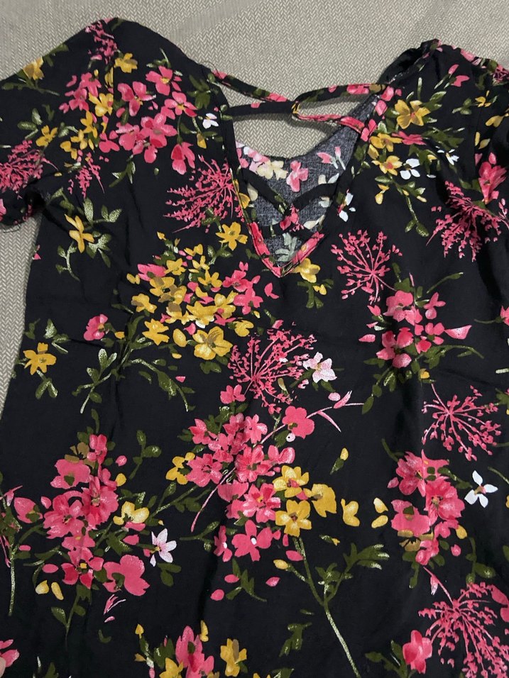 Çiçek Desenli V Yaka bluz - Görsel 3