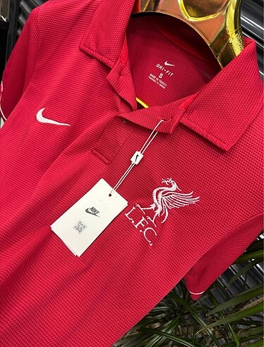 m Beden LİVERPOOL KIRMIZI POLO YAKA