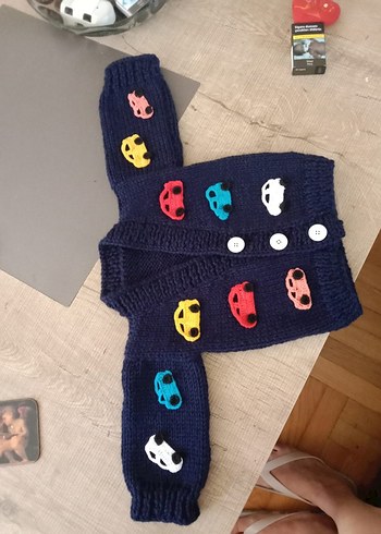 Renkli Nakışlı Erkek Çocuk Triko Hırka