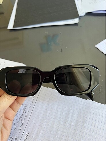Prada gözlük