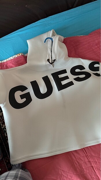 Guess sweat